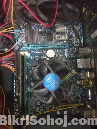 GIGABYTE GA-H61M-D N